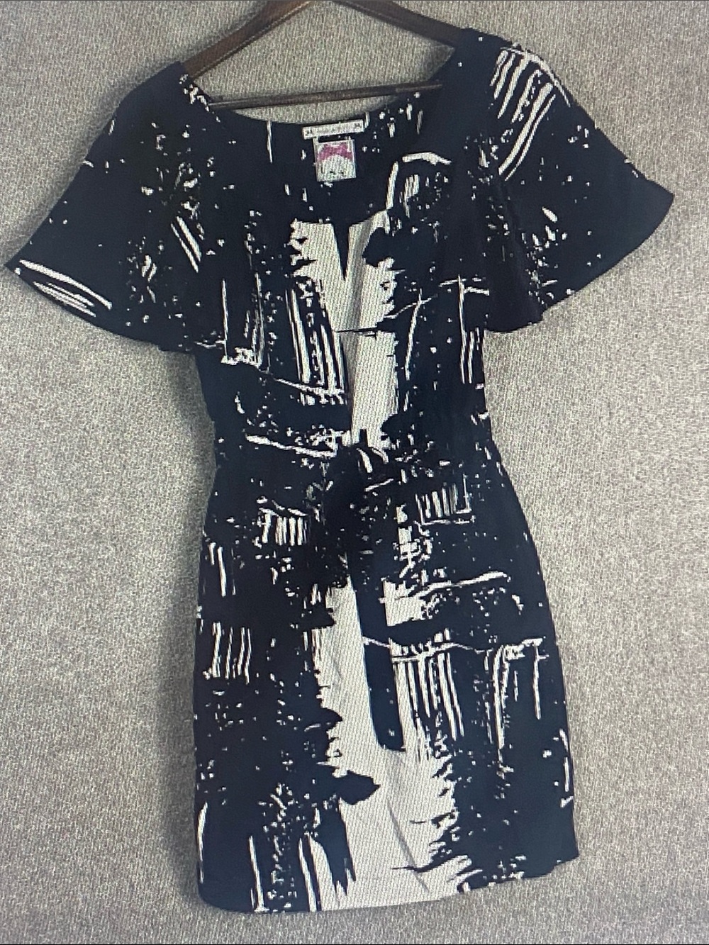 Yoana Baraschi Black and White Abstract Belted Sheath